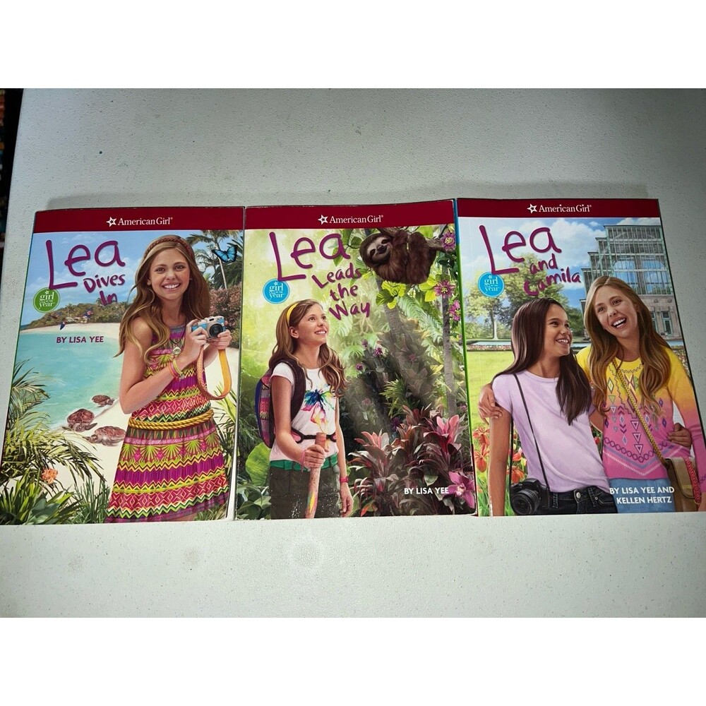 American Girl Lea 3 Book Set Softcovers Lisa Yee Dives In Leads The Way Camilla - Picture 1 of 3